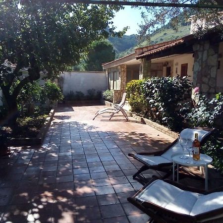 Il Giardino Di Hyccara Vila Carini Exterior foto